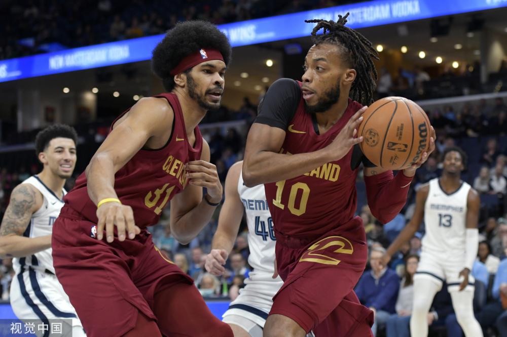 在激烈的中 在激烈的中