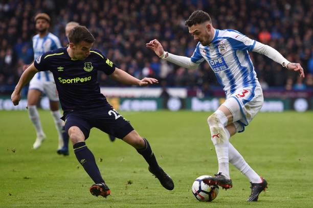 在后排防守 在后排防守